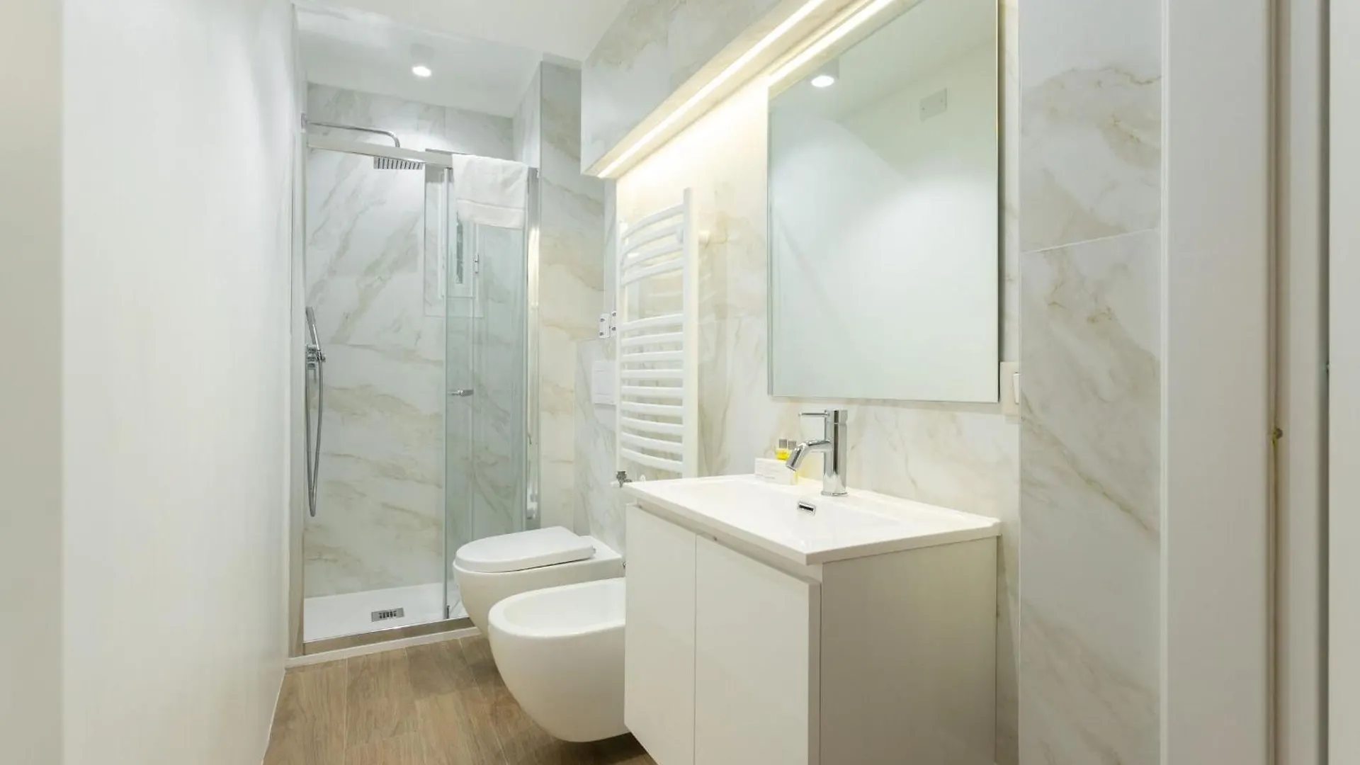 Apartment Lecco By Halldis Milan Italy